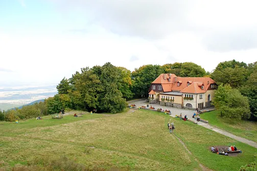 Ślęża. Schronisko na Ślęży