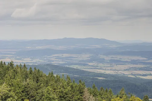 Jagodna i jej dwa wierzchołki – szlak, zdjęcia oraz widoki, które warto zobaczyć!