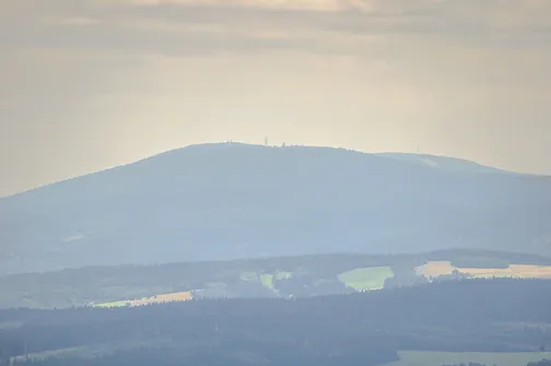 Jagodna i jej dwa wierzchołki – szlak, zdjęcia oraz widoki, które warto zobaczyć!