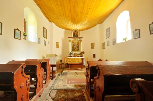 Wnętrze cerkwi w Bielicznej.