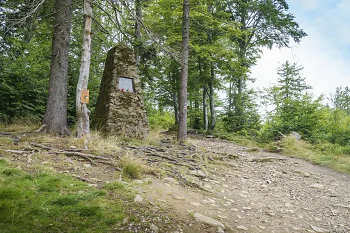 Pomnik Karla Wiesena pod Wielką Sową
