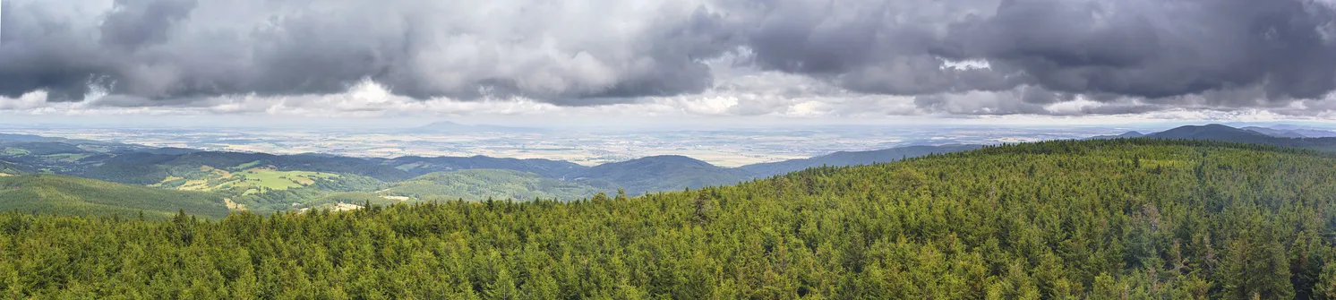 Panorama z Wielkiej Sowy w kierunku północnym i wschodnim