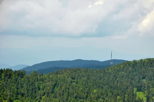 Charakterystyczny maszt na Przehybie