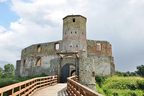 Ruiny zamku biskupów krakowskich w Siewierzu