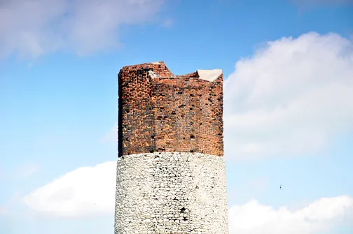 Zamek w Olsztynie koło Częstochowy.