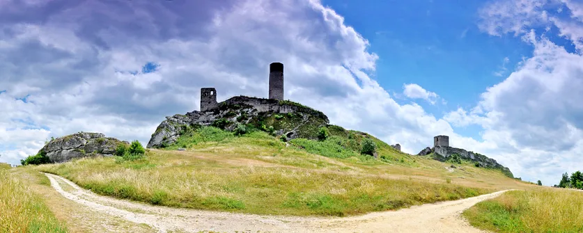 Zamek w Olsztynie koło Częstochowy. Zamek w Olsztynie k/Częstochowy - panorama