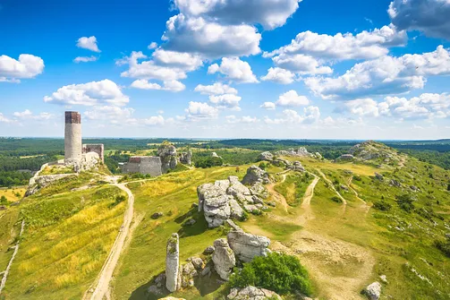 Zamek w Olsztynie koło Częstochowy.