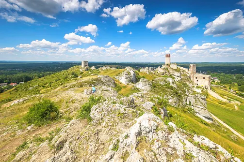 Zamek w Olsztynie koło Częstochowy.