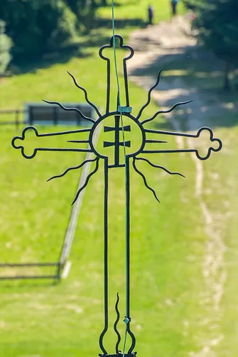 Klasztor na Świętym Krzyżu - dawne benedyktyńskie opactwo