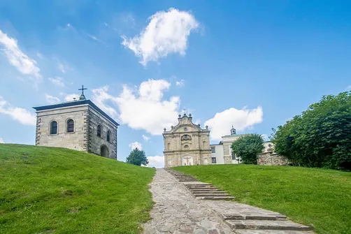 Klasztor na Świętym Krzyżu - dawne benedyktyńskie opactwo