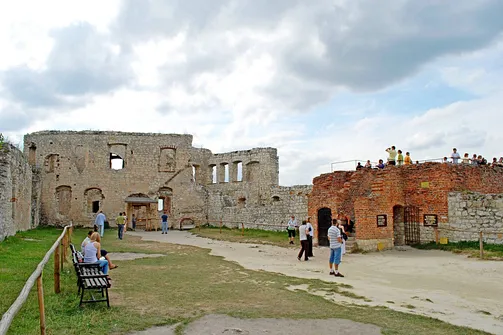 Ruiny czternastowiecznego zamku w Kazimierzu Dolnym