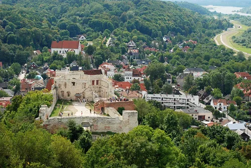 Ruiny czternastowiecznego zamku w Kazimierzu Dolnym