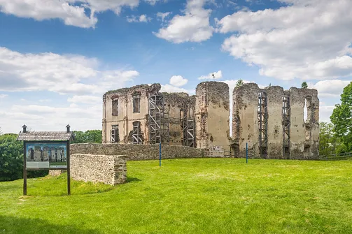 Zamek w Bodzentynie. 