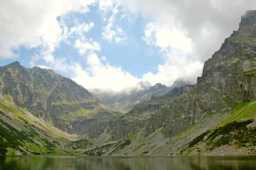 Hala Gąsienicowa, Czarny Staw Gąsienicowy, Nosal