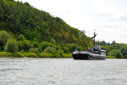 Rejs statkiem po Wiśle w okolicach Kazimierza Dolnego