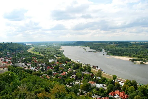 Widok z baszty na Kazimierz Dolny i Wisłę