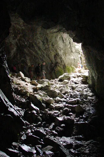 Wnętrze Jaskini Raptawickiej