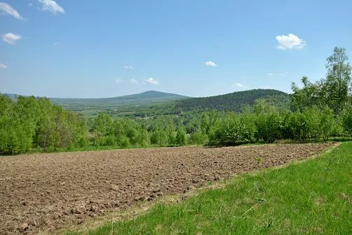 Łysica i Radostowa z grzbietu Pasma Masłowskiego