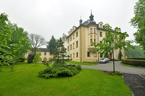 Pałac w Kamieniu Śląskim - Sanktuarium Świętego Jacka