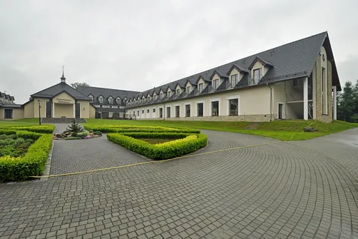 Pałac w Kamieniu Śląskim - Sanktuarium Świętego Jacka