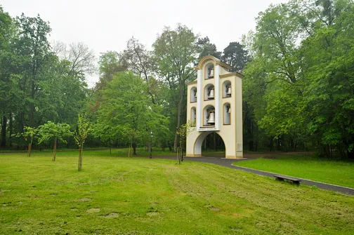 Pałac w Kamieniu Śląskim - Sanktuarium Świętego Jacka