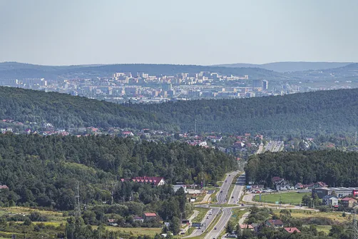 Zamek Królewski w Chęcinach. Kielce widziane z wiezy zamkowej w Chęcinach