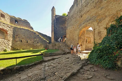 Zamek Chojnik - ruiny zamku w Jeleniej Górze