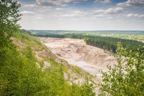Kamieniołom u podnóża Bukowej Góry