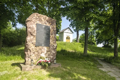 Kamień Michniowski - szczyt Korony Gór Świętokrzyskich w Paśmie Sieradowickim