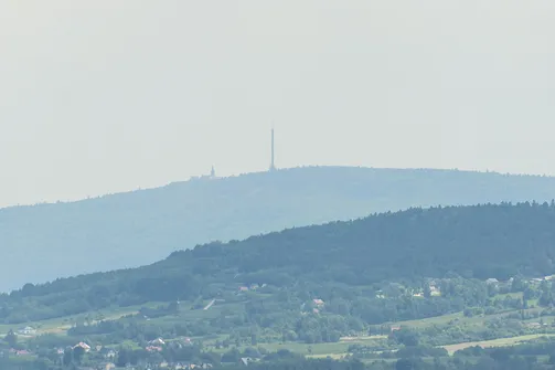 Kamień Michniowski - szczyt Korony Gór Świętokrzyskich w Paśmie Sieradowickim