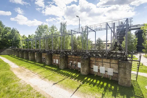 Muzeum w Starachowicach - hutnictwo, paleontologia i motoryzacja