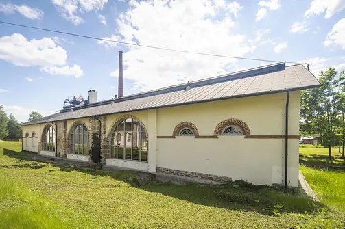 Muzeum w Starachowicach - hutnictwo, paleontologia i motoryzacja