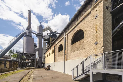 Muzeum w Starachowicach - hutnictwo, paleontologia i motoryzacja