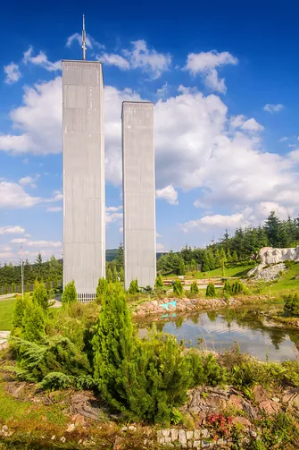 Park Rozrywki i Miniatur Sabat Krajno w Górach Świętokrzyskich