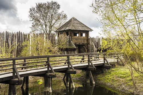 Rezerwat Archeologiczny Zawodzie - Kaliski gród Piastów