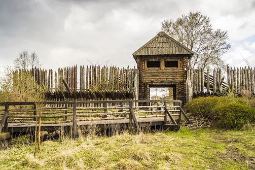 Rezerwat Archeologiczny Zawodzie - Kaliski gród Piastów