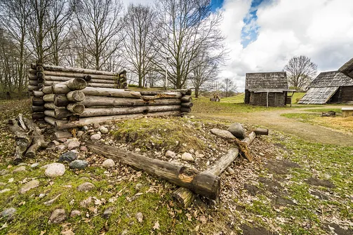 Rezerwat Archeologiczny Zawodzie - Kaliski gród Piastów