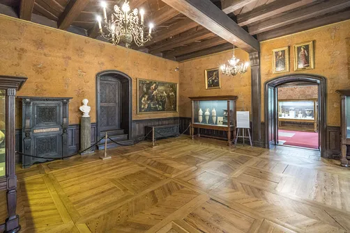 Zamek w Gołuchowie - szesnastowieczna budowla otoczona zabytkowym parkiem