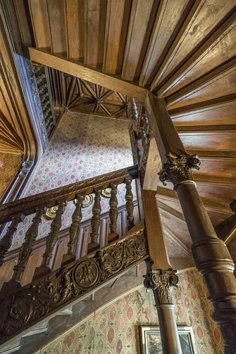 Zamek w Gołuchowie - szesnastowieczna budowla otoczona zabytkowym parkiem