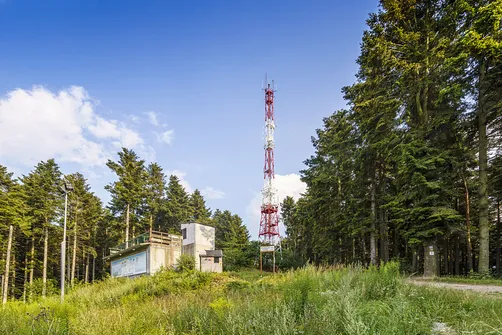 Maszt nadawczy na szczycie Telegrafu