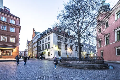 Warszawa - wieczorny spacer po Śródmieściu