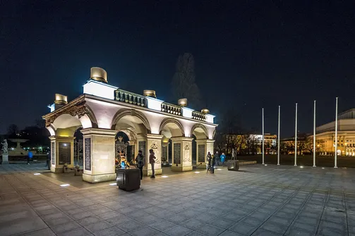 Warszawa - wieczorny spacer po Śródmieściu