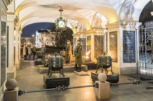 Warszawa - wieczorny spacer po Śródmieściu