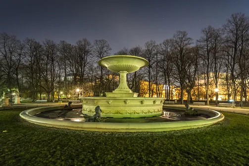 Warszawa - wieczorny spacer po Śródmieściu