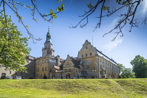 Zamek w Oleśnicy - widok z zewnątrz