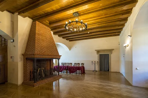 Zamek w Oleśnicy - hol główny wschodniego skrzydła