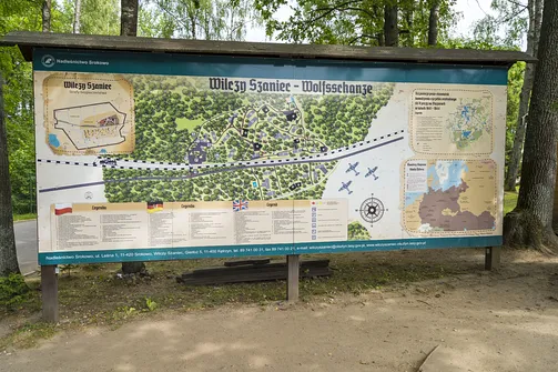 Wilczy Szaniec - dawna główna kwatera Adolfa Hitlera