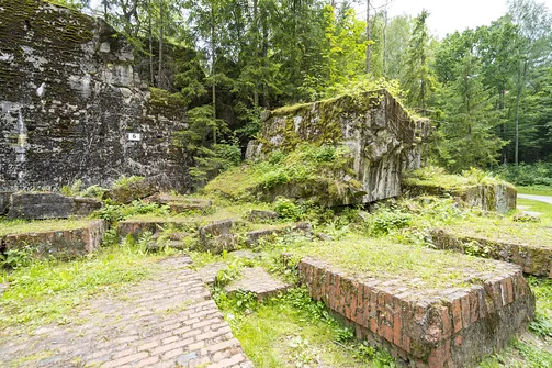 Wilczy Szaniec - dawna główna kwatera Adolfa Hitlera