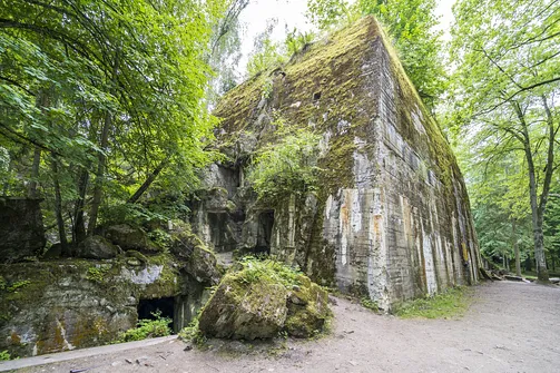 Wilczy Szaniec - dawna główna kwatera Adolfa Hitlera
