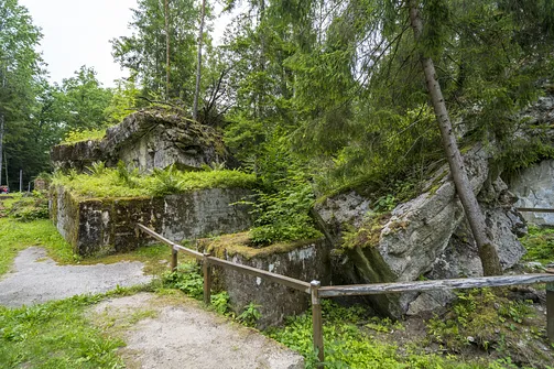 Wilczy Szaniec - dawna główna kwatera Adolfa Hitlera